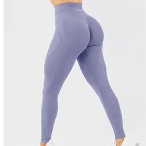 BRAND NEW ‘Steel’ Amplify contour legging